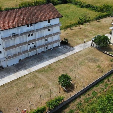 Summer Sky Hotel Ulcinj Bagian luar foto