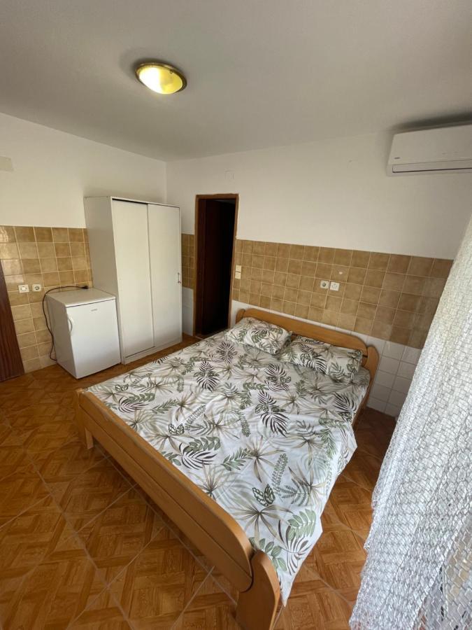 Summer Sky Hotel Ulcinj Bagian luar foto